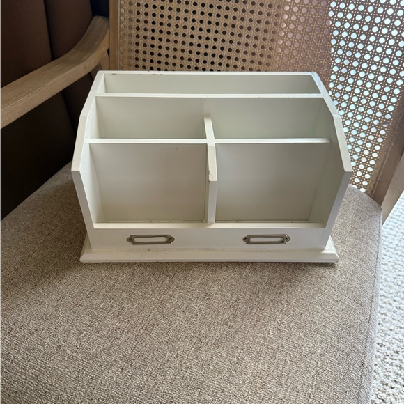 William Sonoma Hold Everything letter folder desktop organizer - Picture 2 of 2